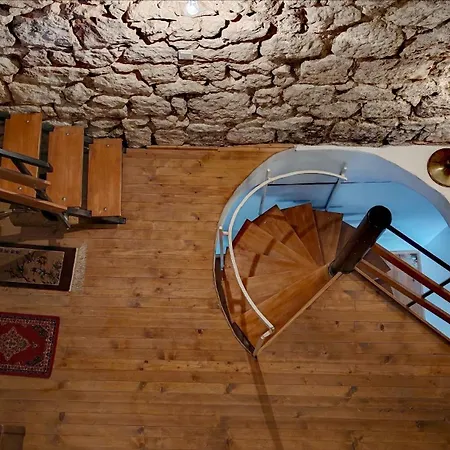 Stone Tower - Entire House With Old Bridge View *