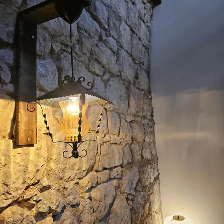Stone Tower - Entire House With Old Bridge View Apartment