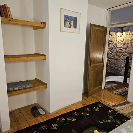 Stone Tower - Entire House With Old Bridge View Apartment *