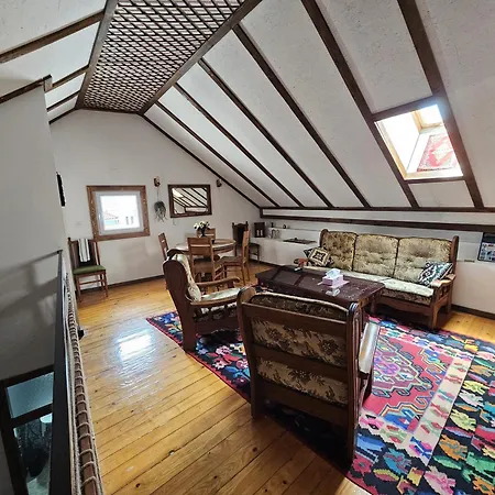 Apartment Stone Tower - Entire House With Old Bridge View *