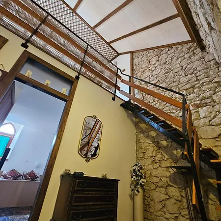 Stone Tower - Entire House With Old Bridge View Apartment *